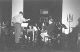 Philip Morehead an der Probe mit dem CUBE Ensemble,
            Chicago, 1999